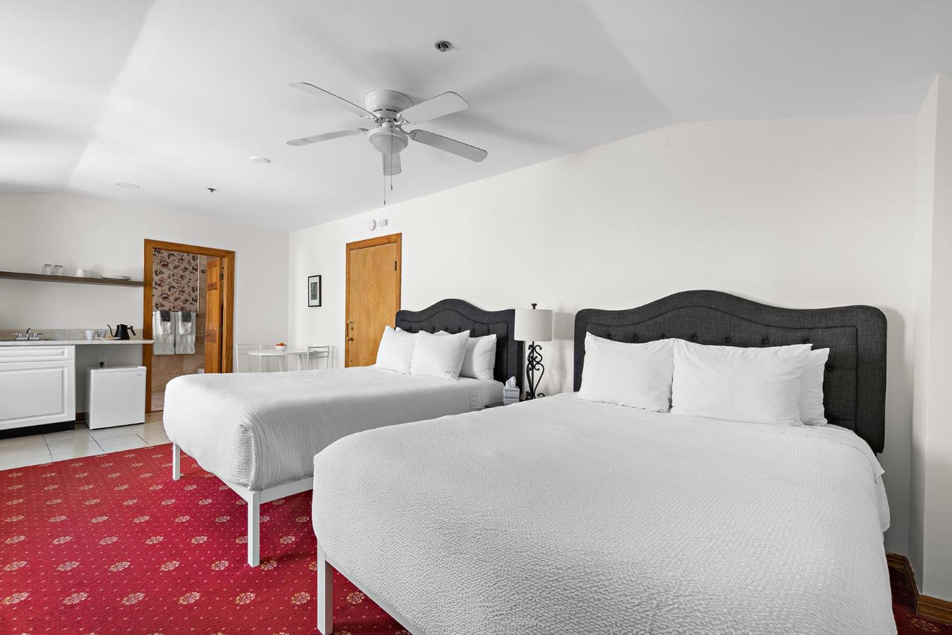 Deluxe Quadruple Room,1694558724:JPEG